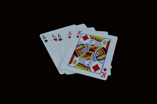bezplatná Základová fotografie zdarma na téma balíček karet, blackjack, čtyři esa Základová fotografie