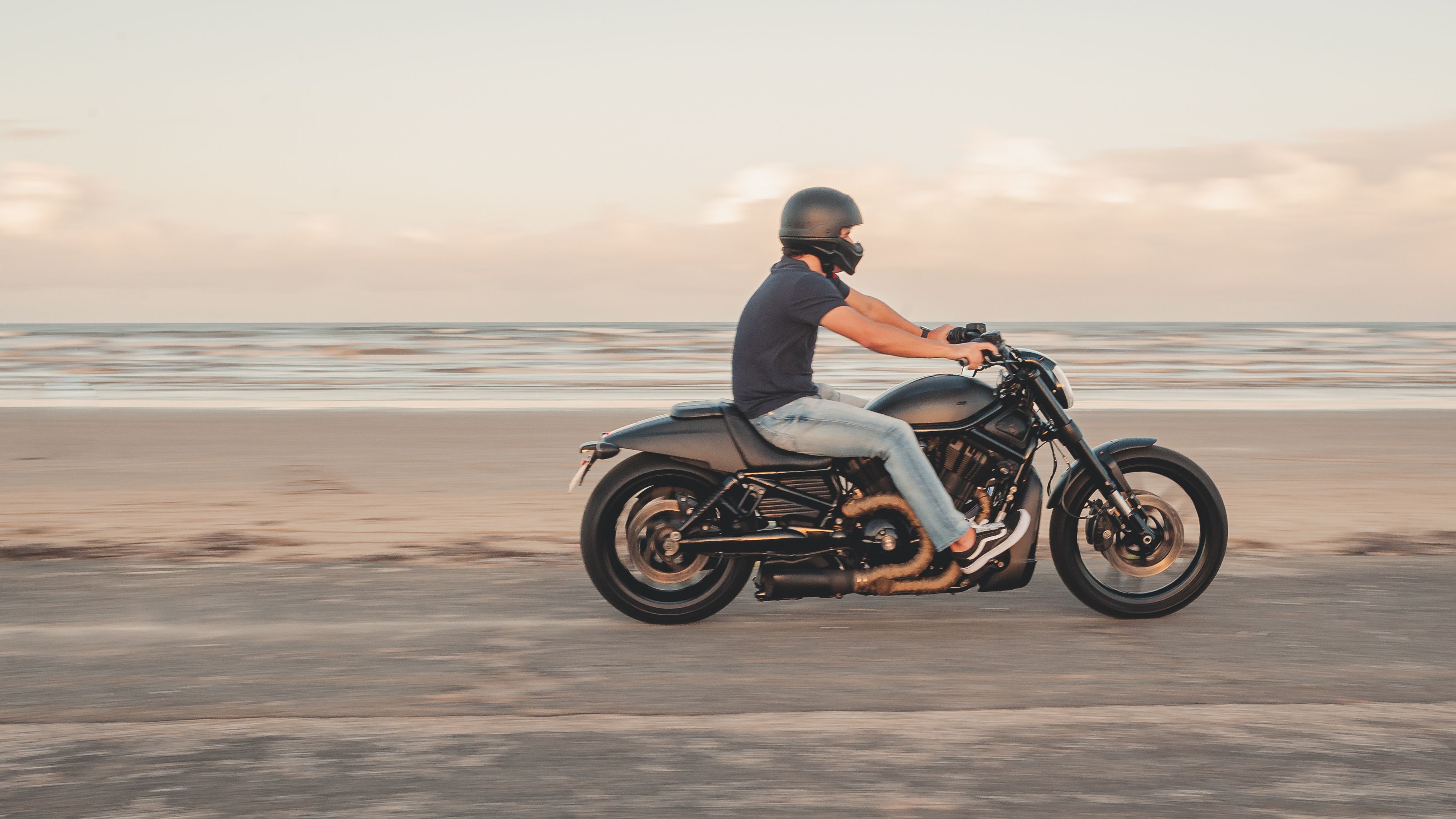 Distinguished Gentleman's Ride brings awareness to men’s mental health — Photo by Wellington Paixão on Pexels