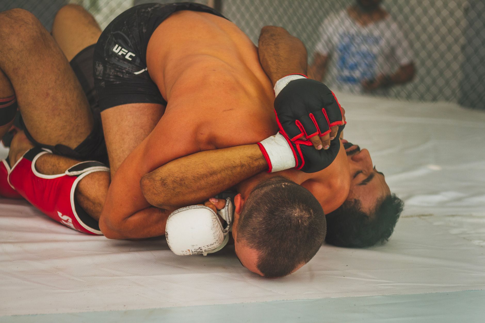 Islam Makhachev UFC: Rivalidad Ardiente con Garri