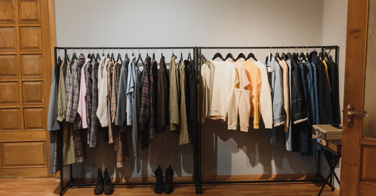 10 Minimalist Wardrobe Staples That Are Taking Over 2024 (And Saving You Money)