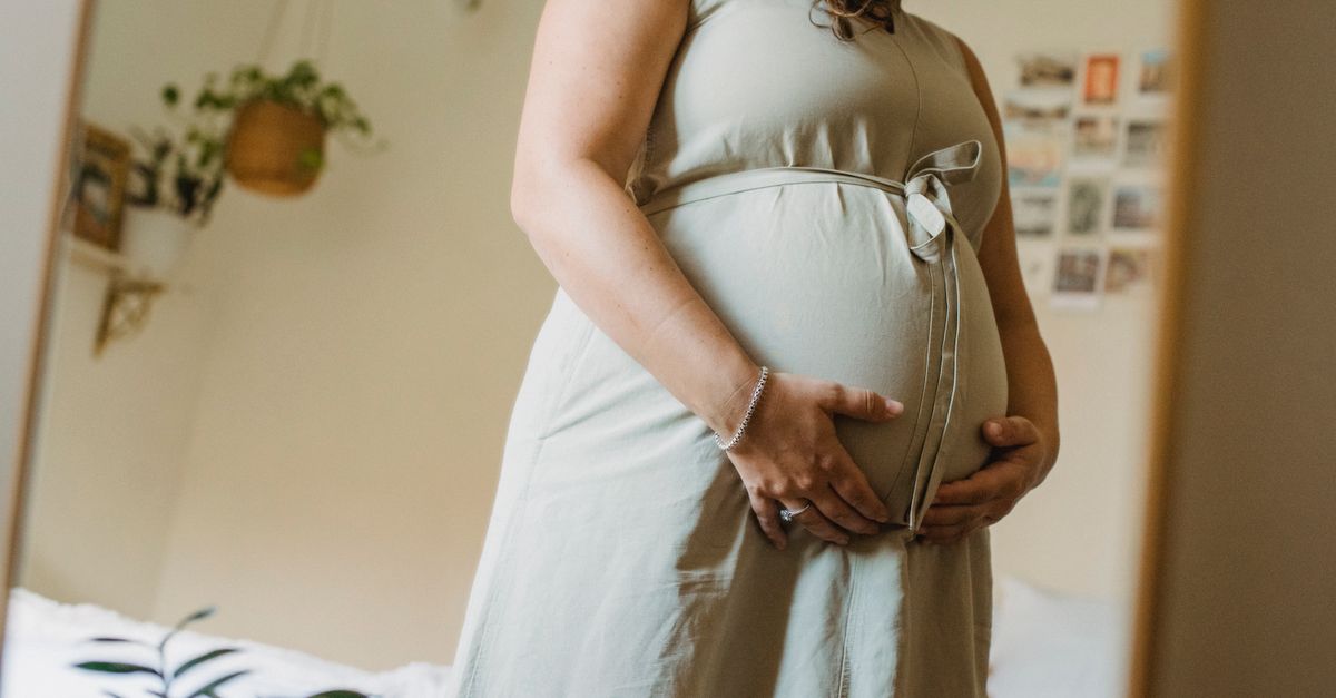 Τι προκαλεί ακραίο φούσκωμα μετά το φαγητό που μοιάζει με εγκυμοσύνη;