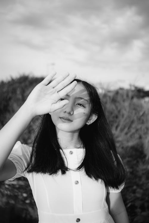 Ilmainen kuvapankkikuva tunnisteilla aasialainen teini-ikäinen, asu, auringonvalo Kuvapankkikuva