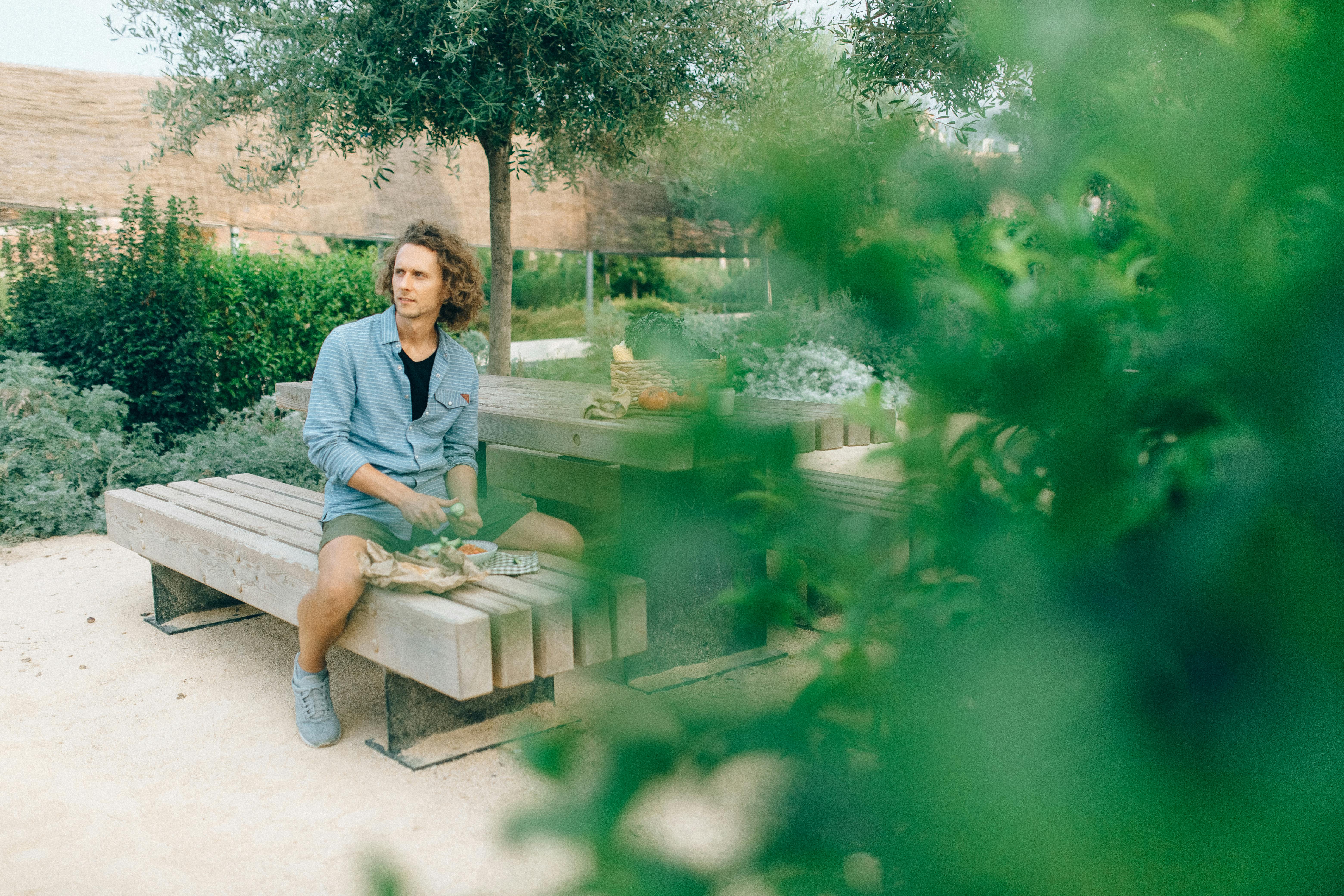 Who eats the healthiest in the world?