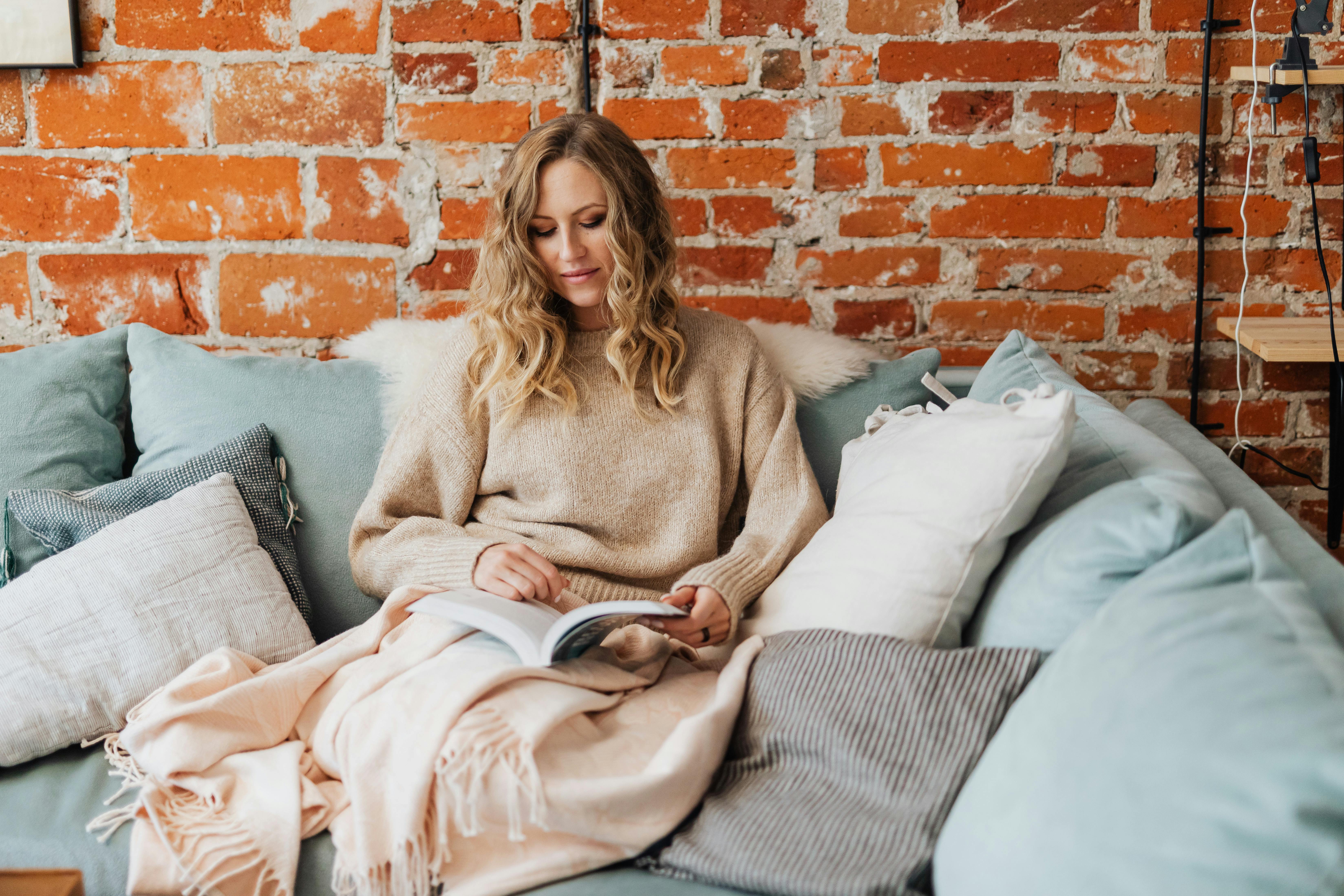 25 of the Best Personal Finances Books You Should Read — Photo by www.kaboompics.com on Pexels