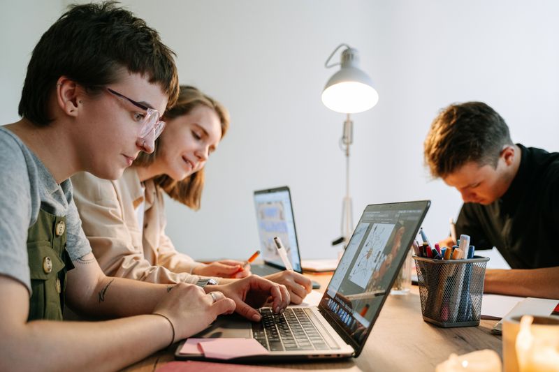 Dirección de arte en empresa emergente