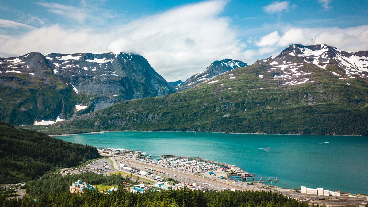 Best Restaurant Freebies in Anchorage, AK: 2026 Local Guide
