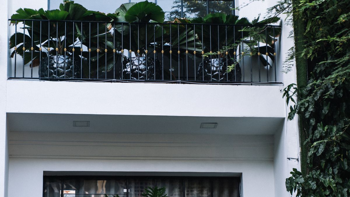 Aménager un balcon en terrasse urbaine 2026