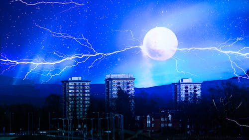Ingyenes stockfotó éjszakai égbolt, elektromos vihar, fényes hold témában