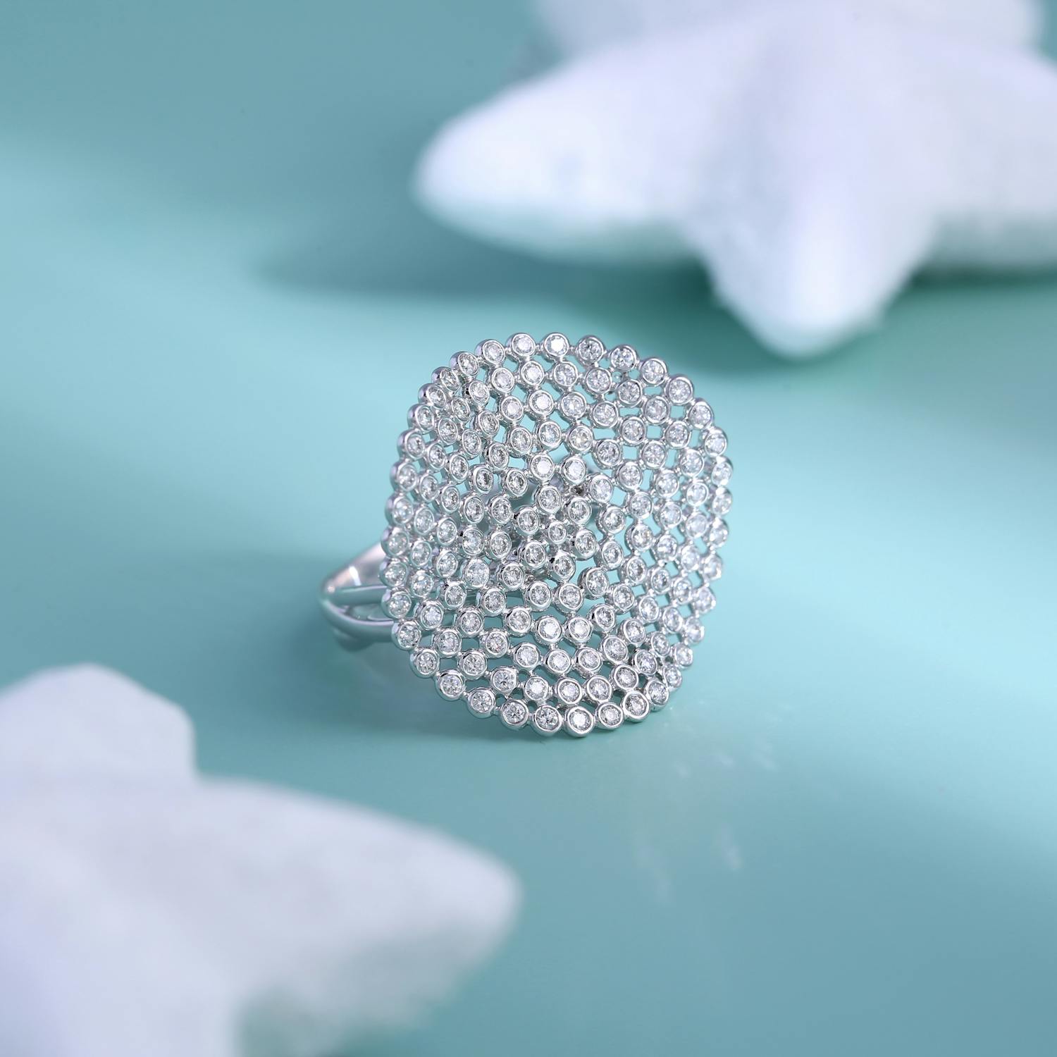 Luxury diamond cluster ring