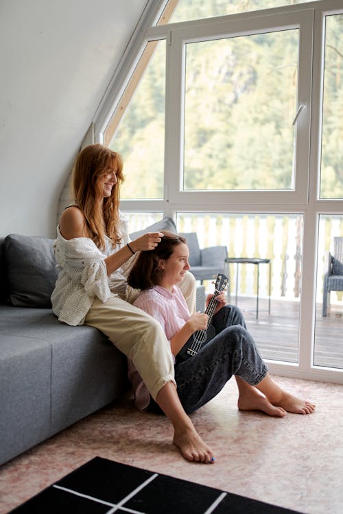 Free Happy female friends spending time together Stock Photo