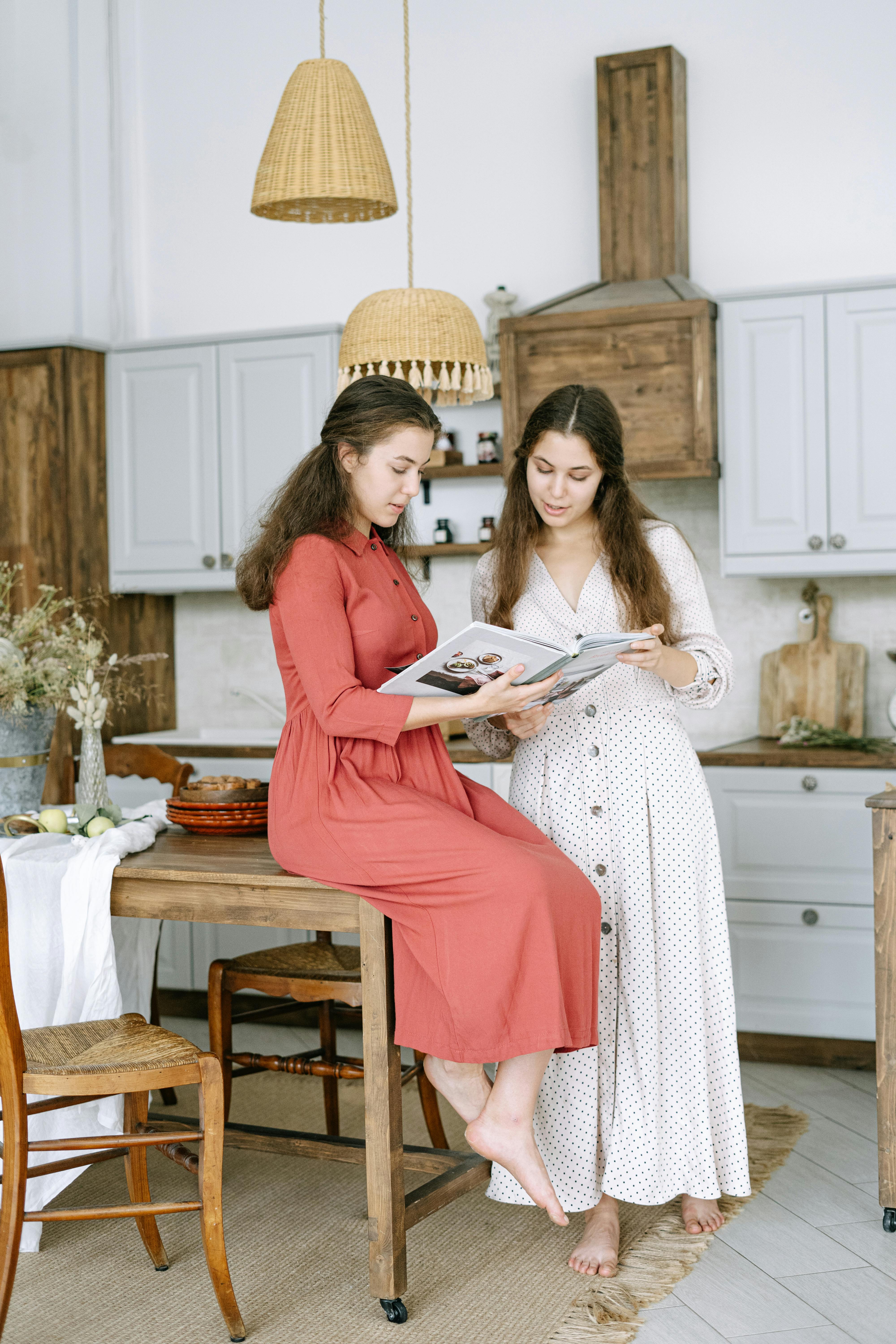 Are Acardiac twins alive?