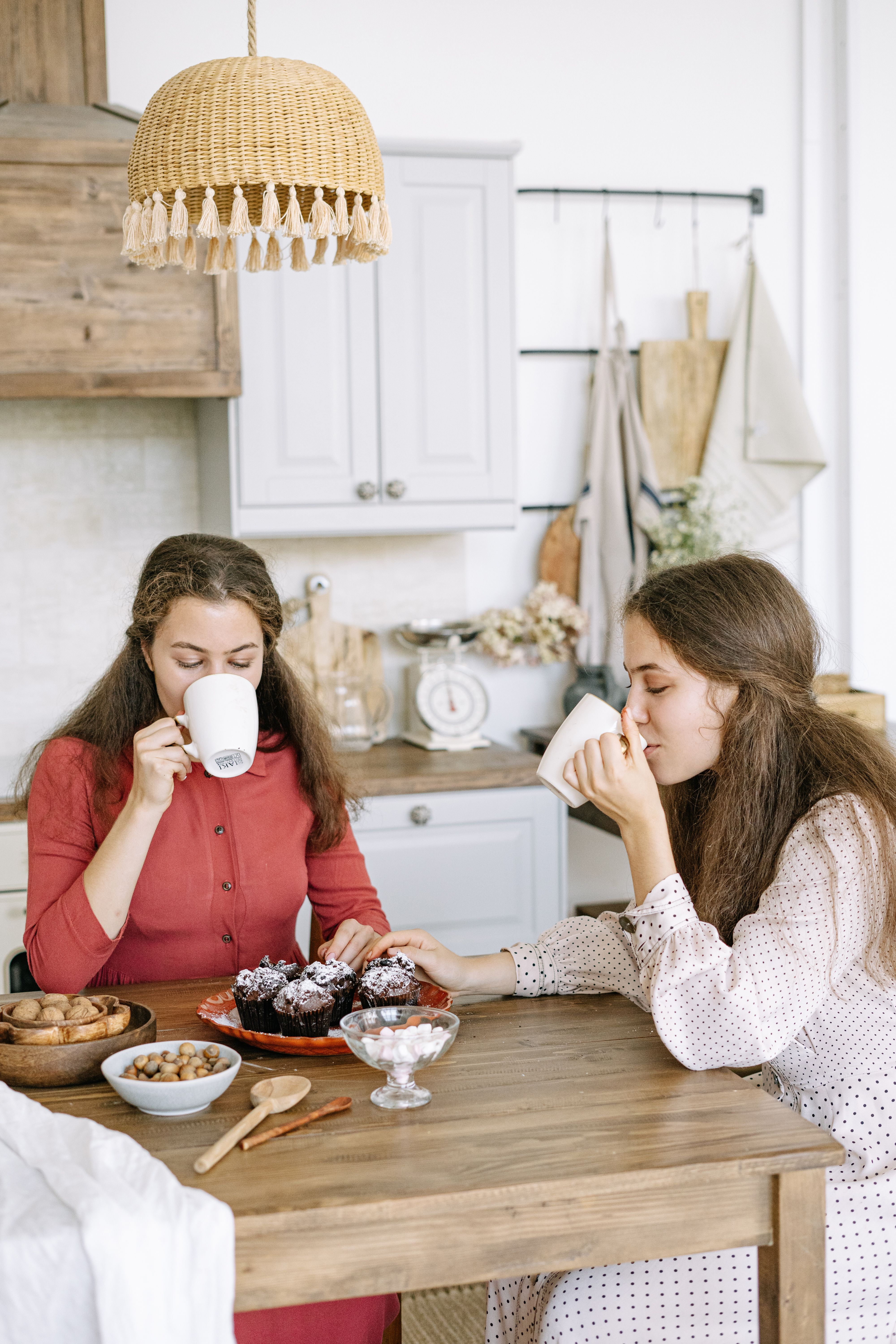 Sisters Sitting at the Table · Free Stock Photo