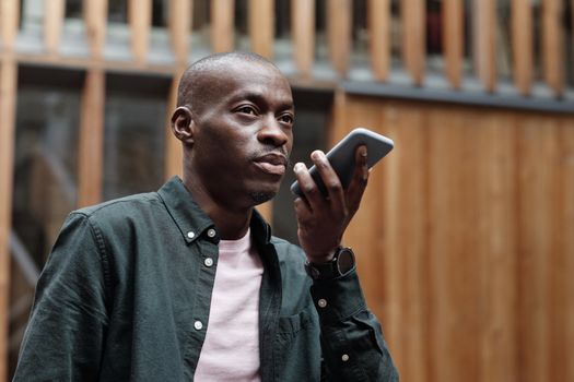 voice assistant smartphone