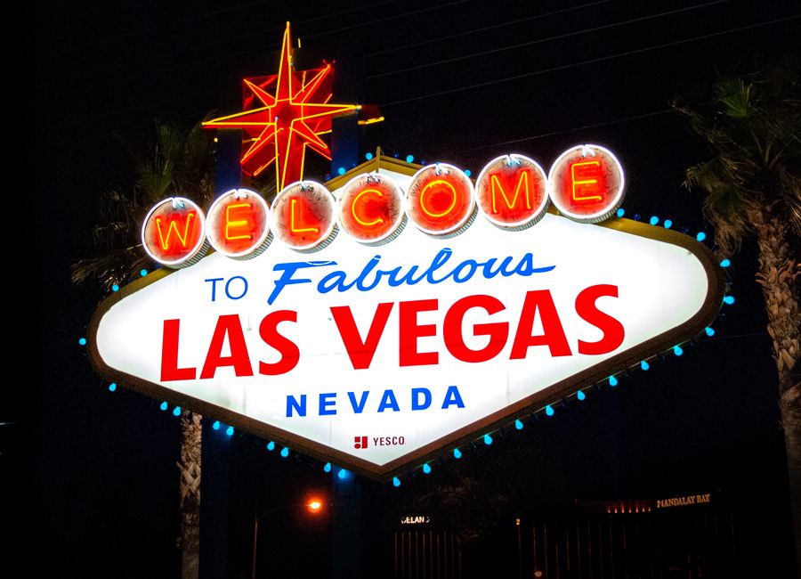 Las Vegas, USA — skyline and landmarks · stay connected with a Las Vegas eSIM from My Holiday SIM