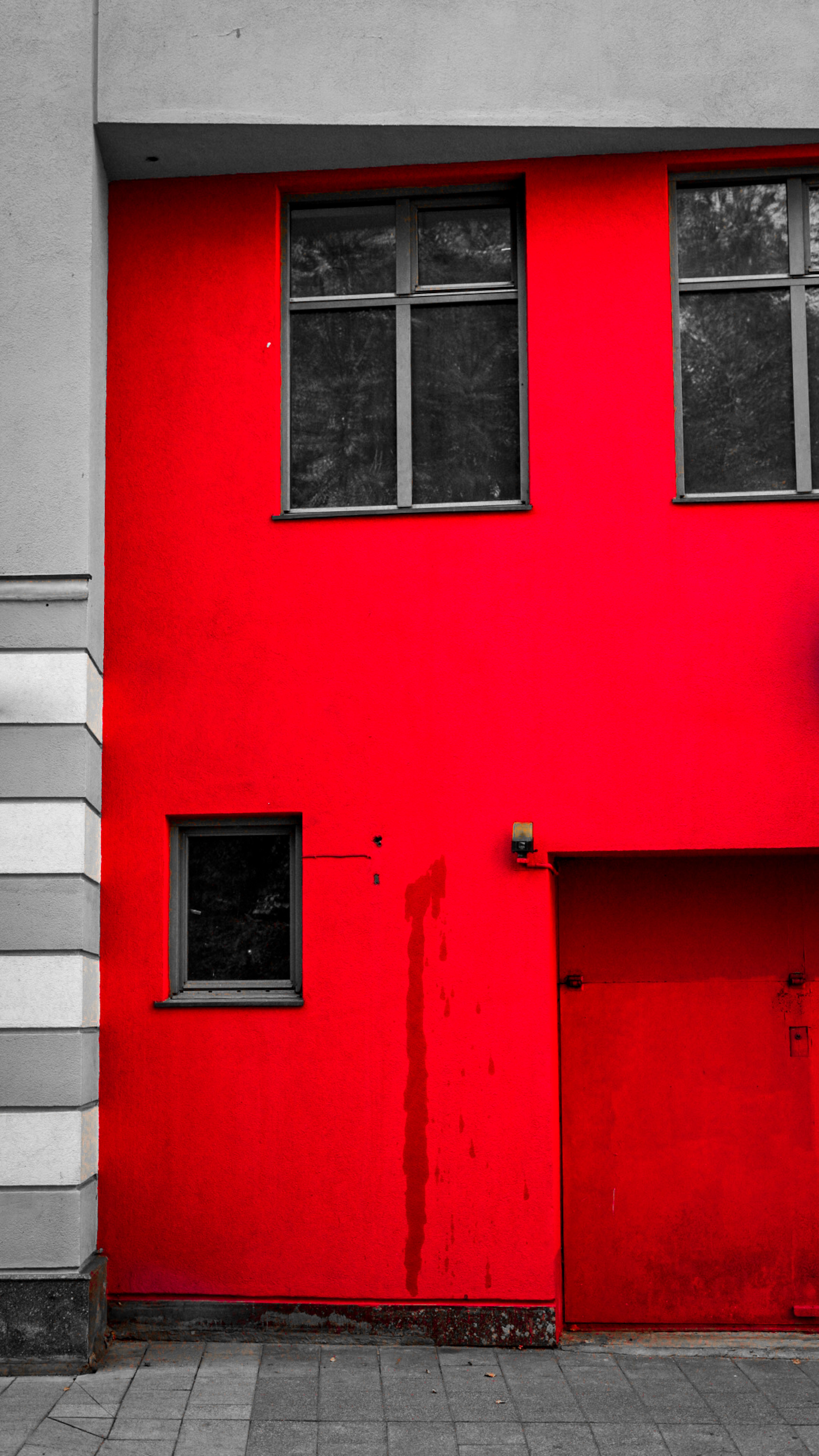 Monochrome color