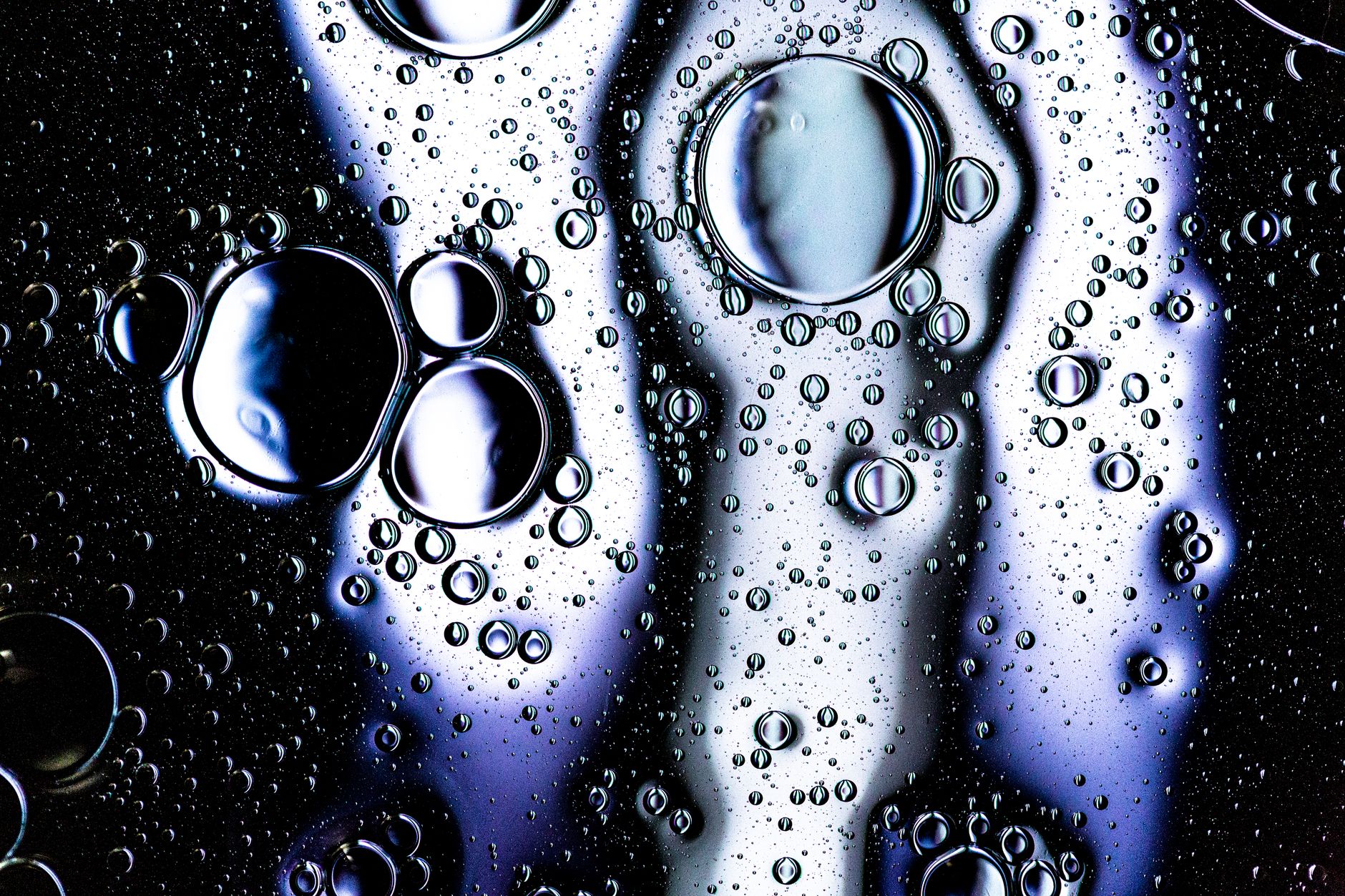 Bubbles on Glass