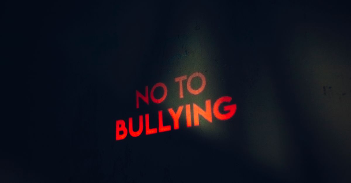 Pang Donglai's Zero-Tolerance Policy on Domestic Violence
