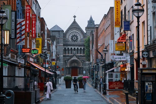 Foto stok gratis bangunan, berjalan, dublin, irlandia