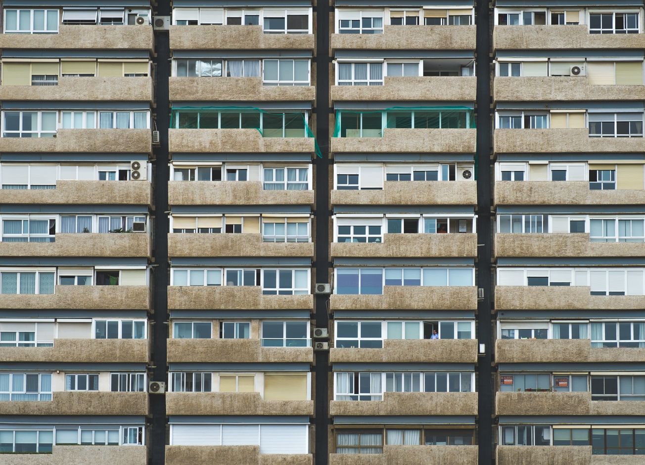 Architectural symmetry and light