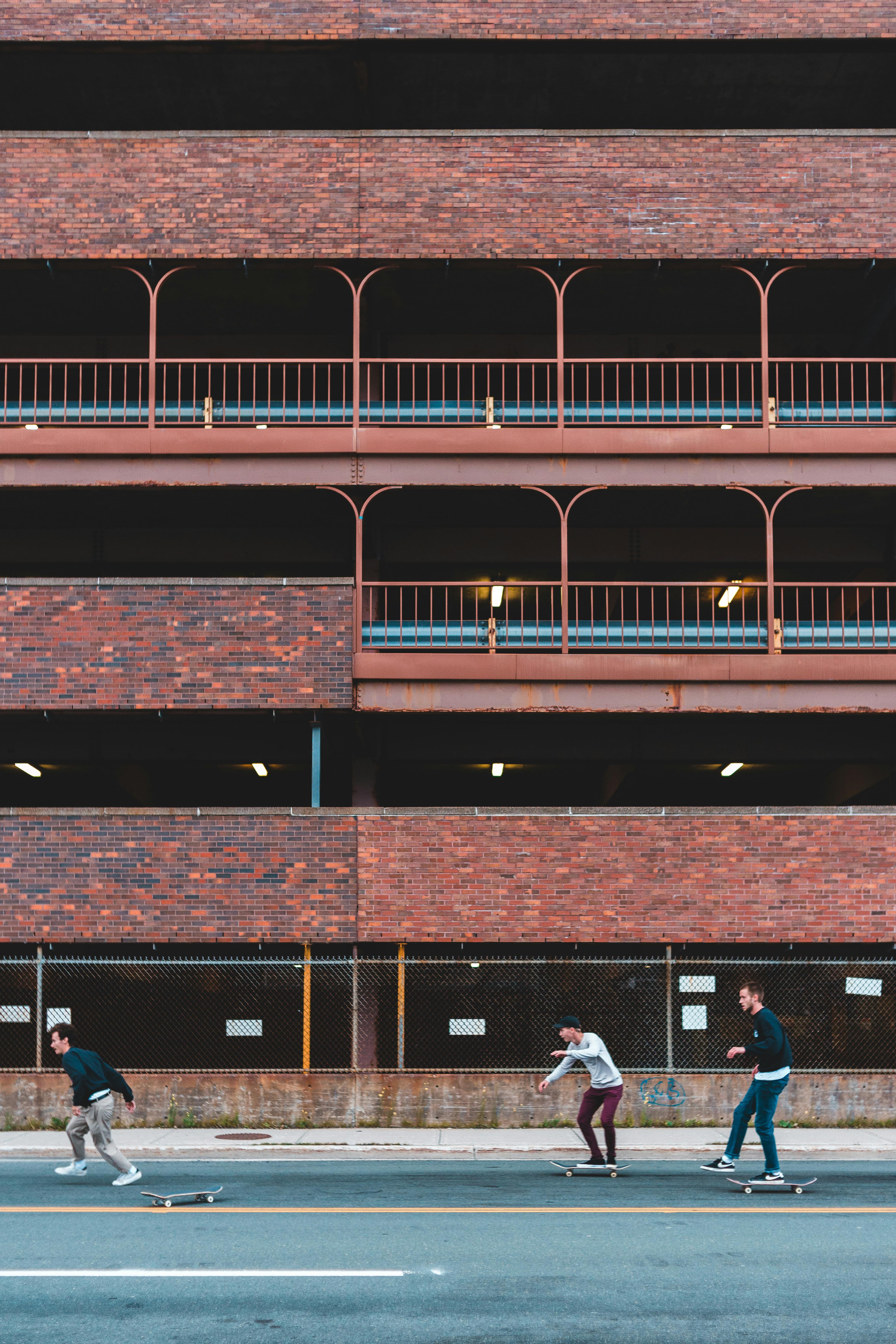 What are the 4 ways to build wealth?