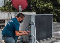 Miguel Vargas, lead technician at Elite Air Services Tampa