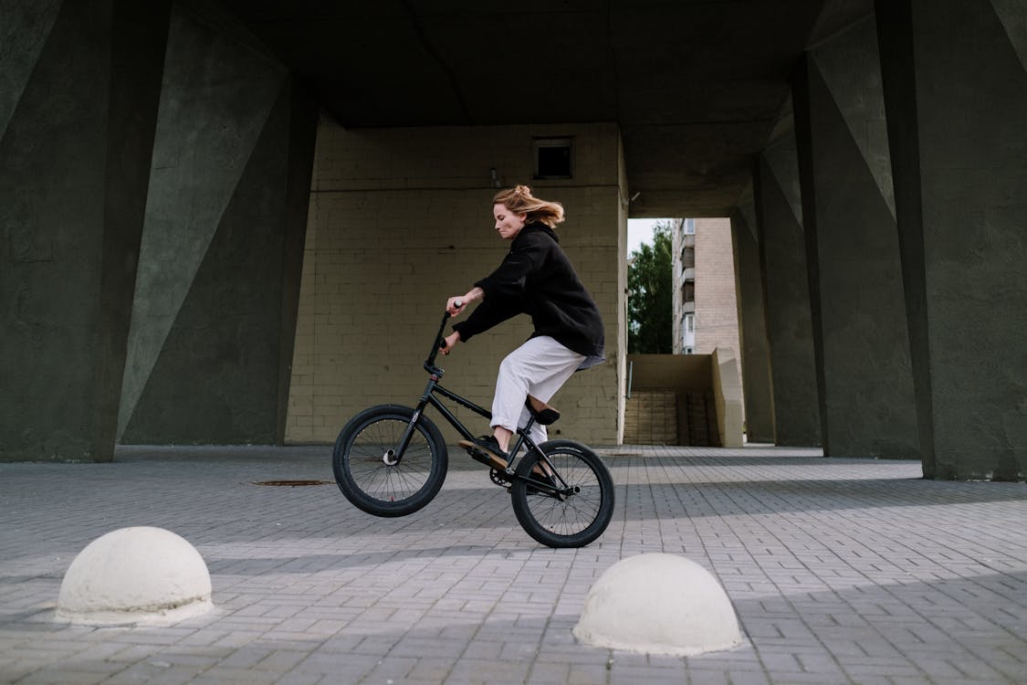 Get a BMX if you want to do tricks on your bike. Photo from Pexels. 