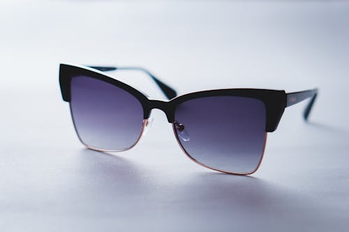 Free Close-Up Shot of Black Framed Sunglasses Stock Photo