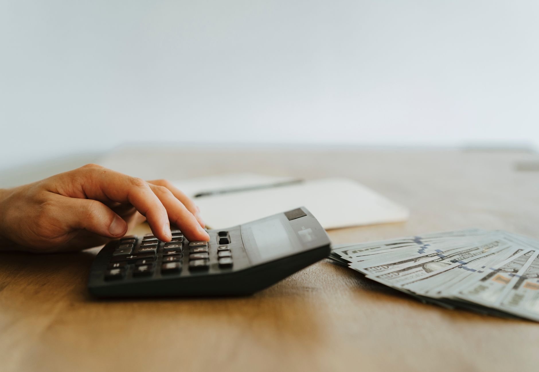 UK Tax Optimiser vs Tax Calculator: Which Saves More?