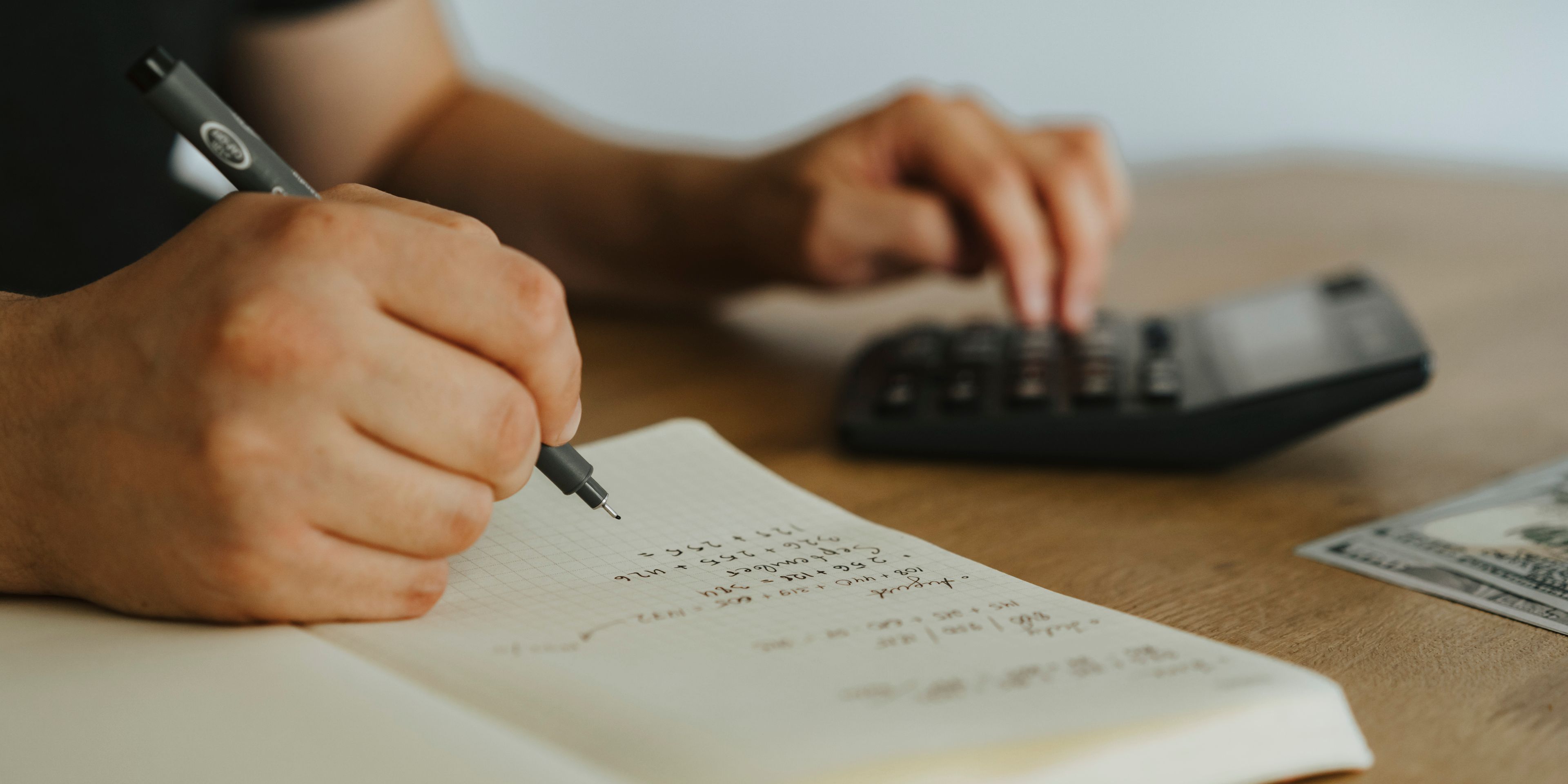 Contrat auto ecole : obligations, clauses essentielles et validité en 2026