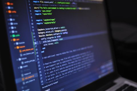 Cara Menggunakan AI Untuk Belajar Coding Efektif Bagi Pemula