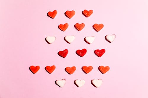 Free Brown and White Heart Shaped Stones Stock Photo