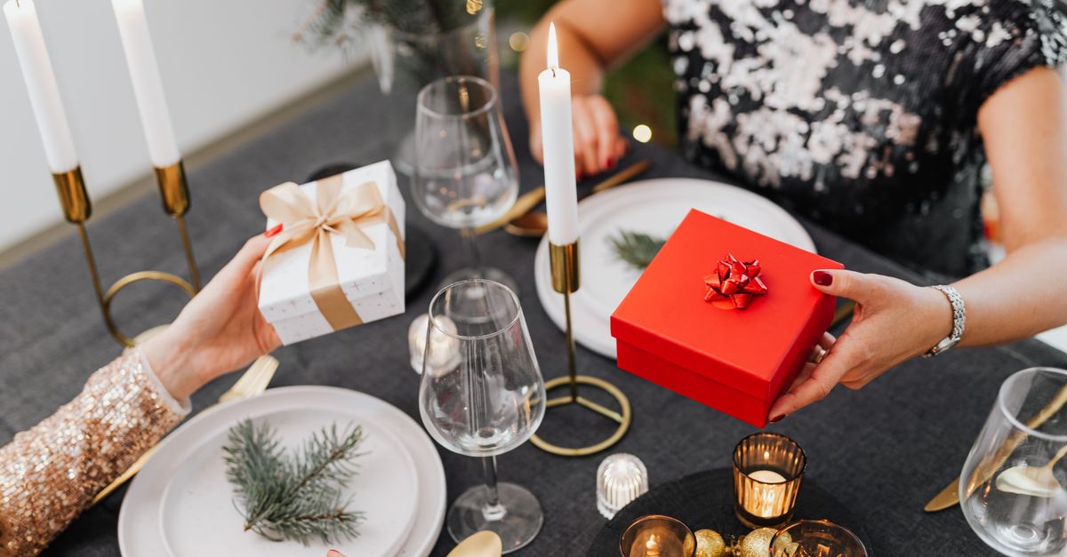 Comparatif des meilleures plateformes pour revendre vos cadeaux de Noël