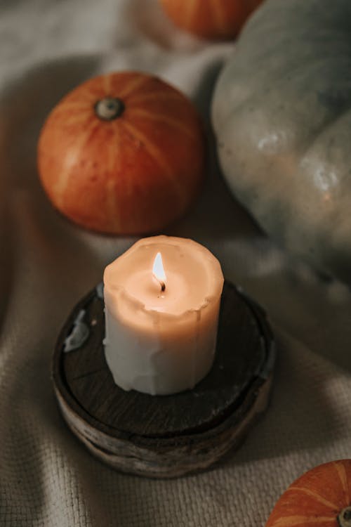 Free Close-up of a Lighted Candle Stock Photo