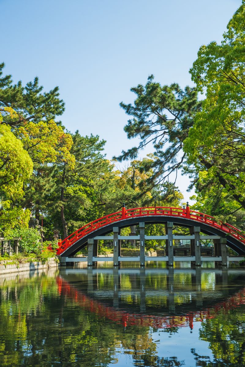 Red arched Taiko-bashi bridge at Sumiyoshi Taisha shrine in Osaka