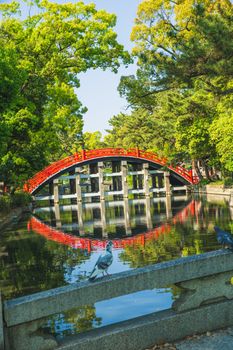 日本住吉大神社的太鼓巴士桥倒映在水中的美丽景色