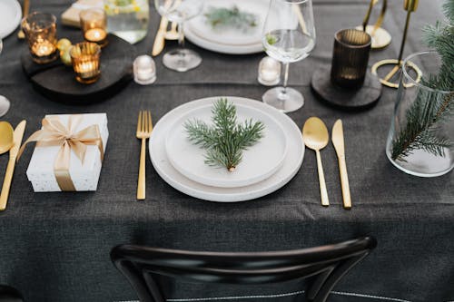 Christmas Table Setting