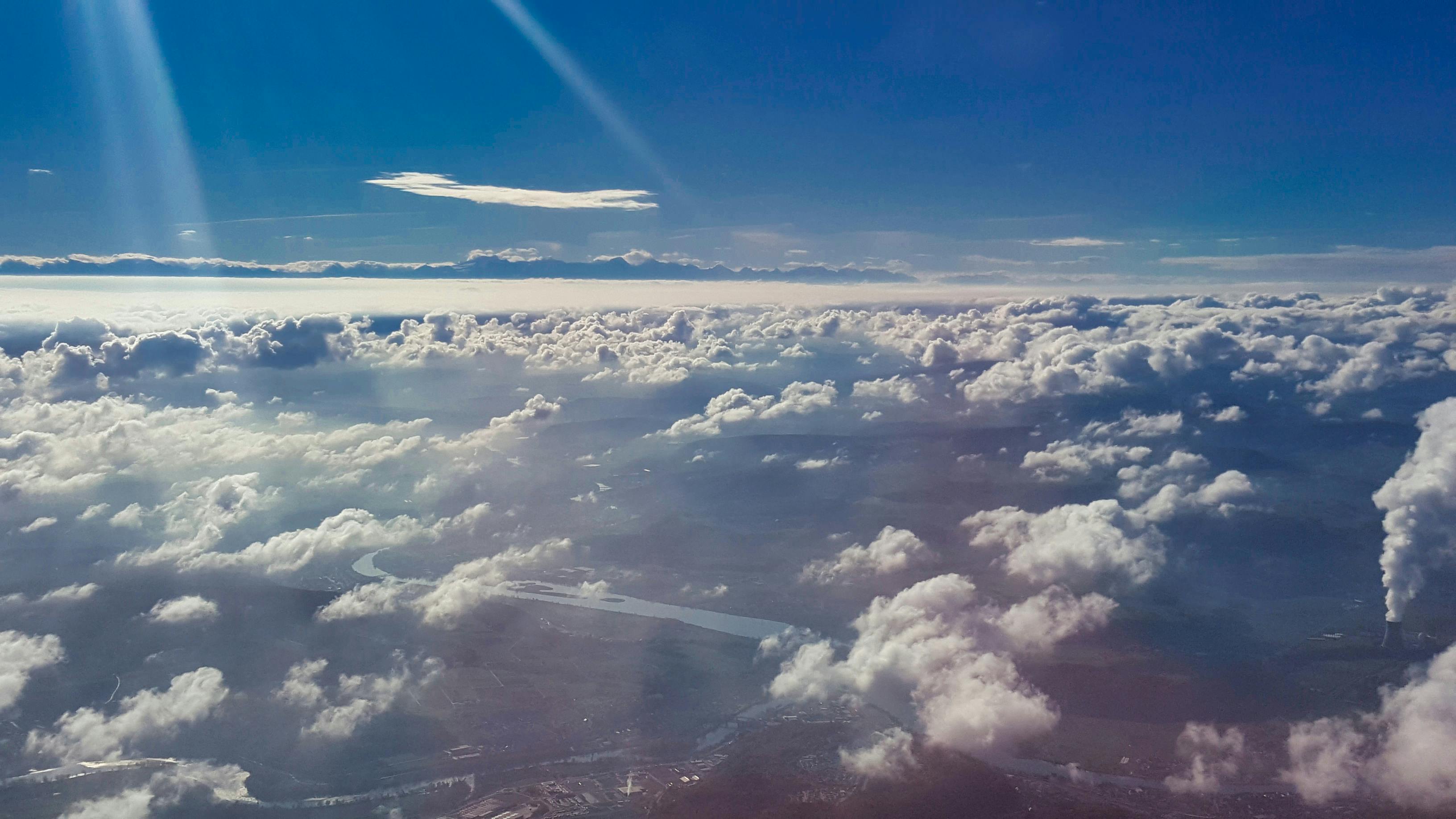 Liên hệ hãng hàng không