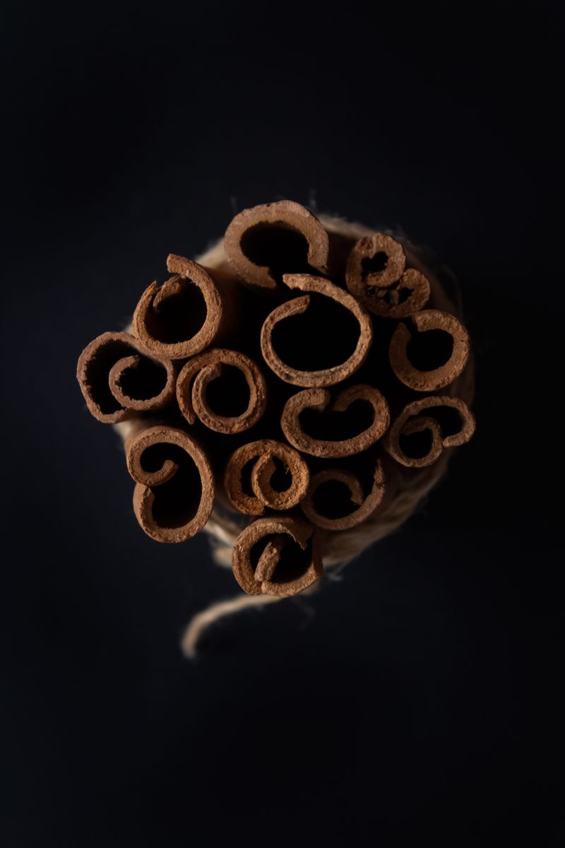 True cinnamon bark quills