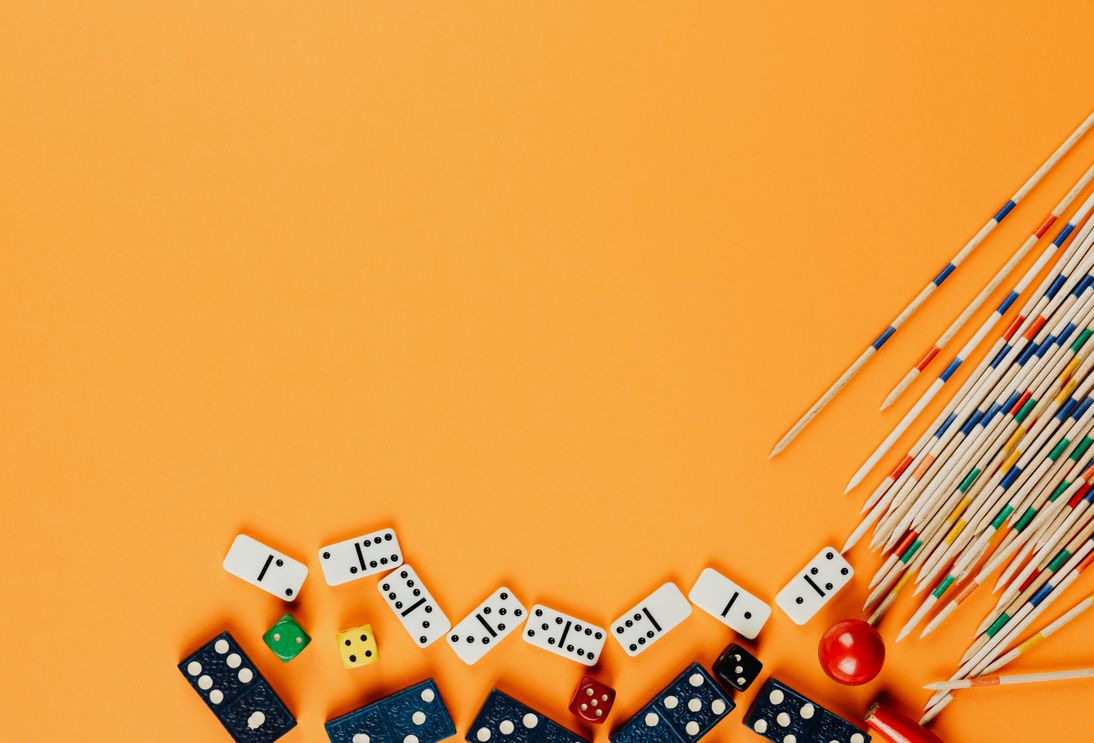 Online Casino: Spielautomaten und Live-Spiele im Überblick