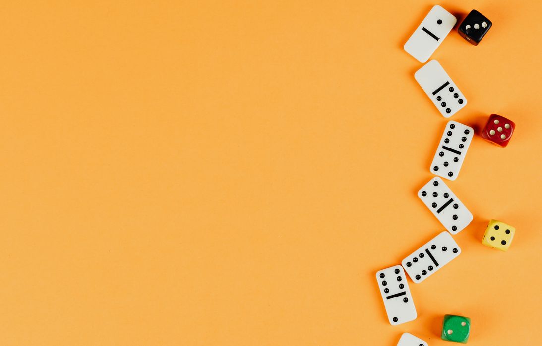 Online Casino: Spielautomaten und Live-Spiele im Überblick
