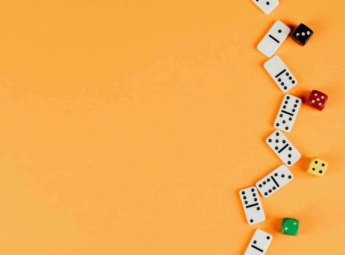 Online Casino: Spielautomaten und Live-Spiele im Überblick