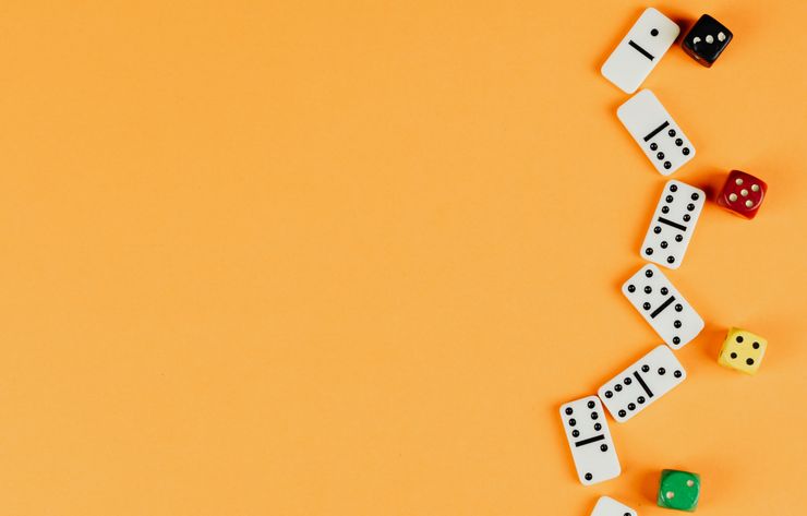 Online Casino: Spielautomaten und Live-Spiele im Überblick