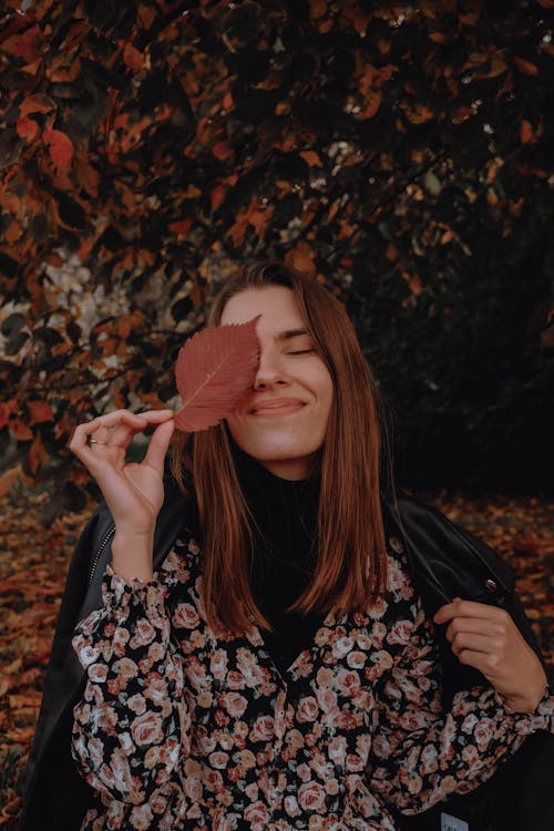 Ilmainen kuvapankkikuva tunnisteilla brunette, henkilö, hymy