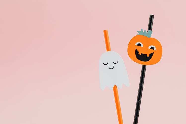 Cute Ghost And Pumpkin On Drinking Straws