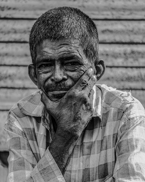 Free Grayscale Portrait of an Elderly Man  Stock Photo