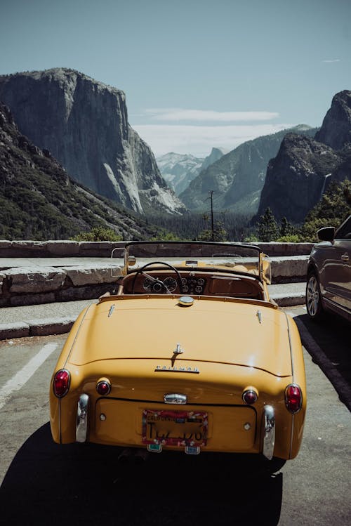 Free Vintage car on parking in mountains Stock Photo