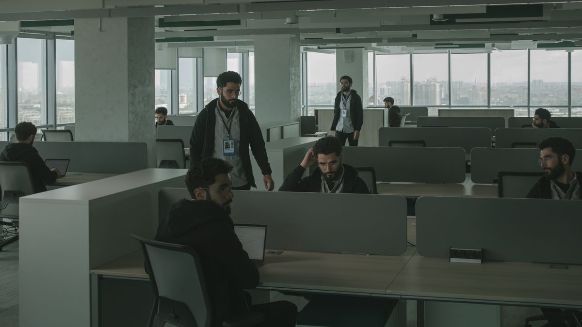 OpenAI revela que IA amplia funções dos trabalhadores e redefine limites de cargos