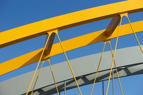 Foto profissional grátis de aço, amarelo, arquitetura