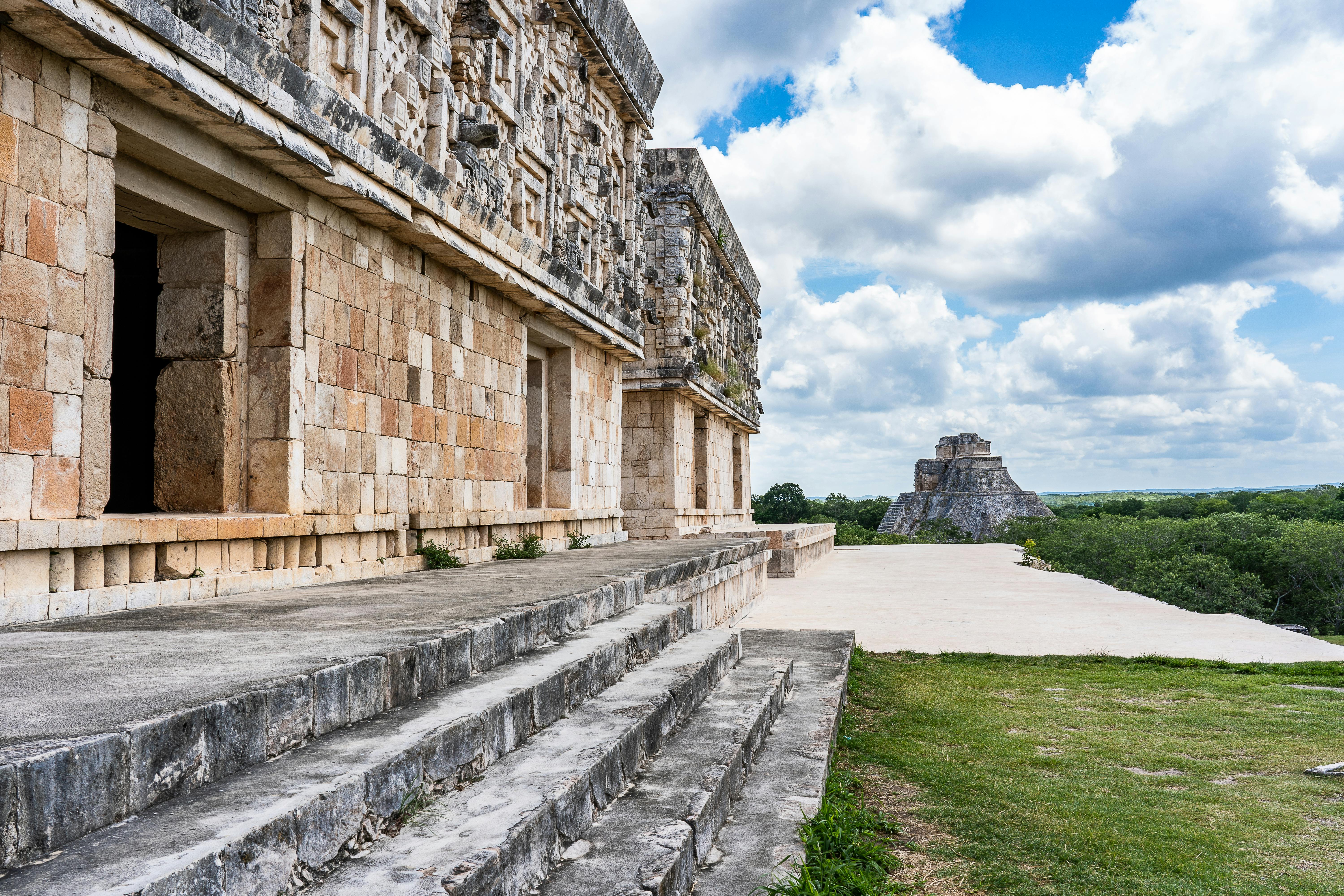 Discovering Lost Cities and Ancient Maya Civilizations