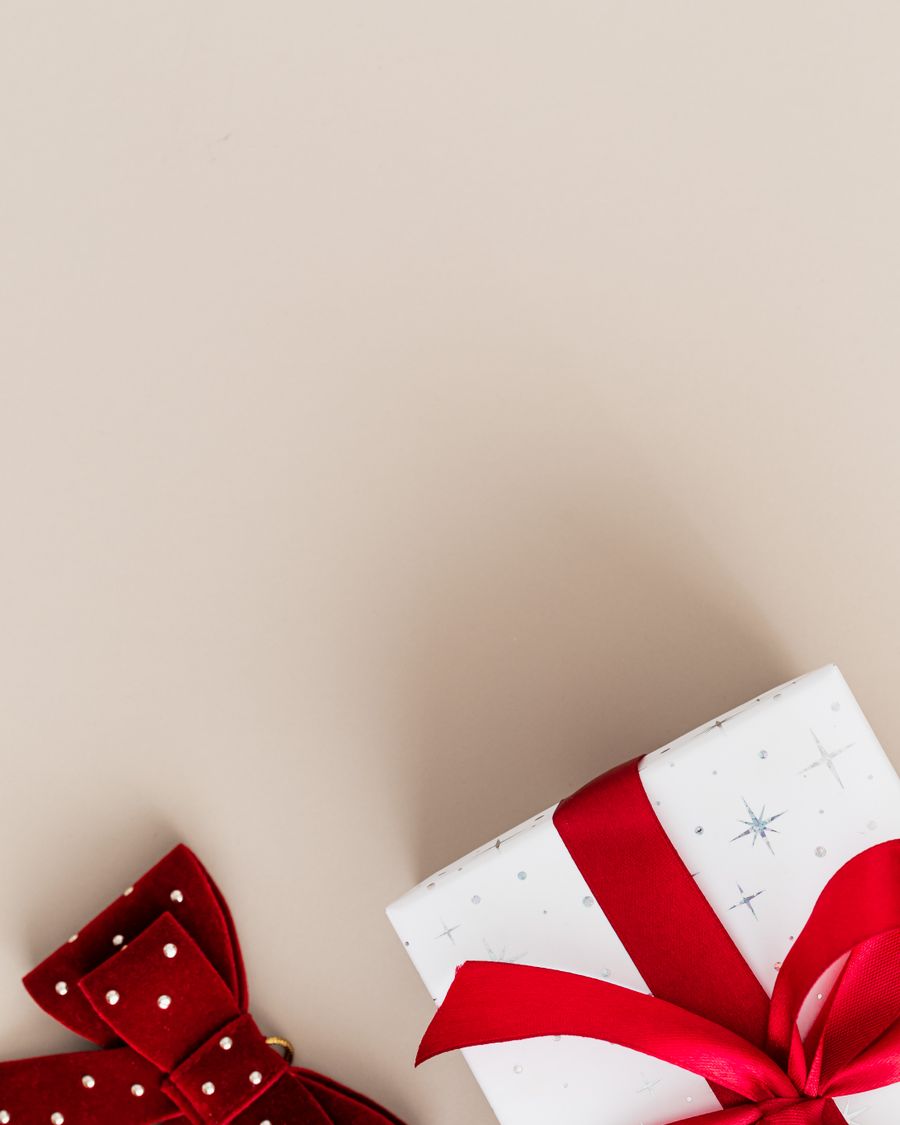 A wrapped gift; illustrative image for local gift retailers